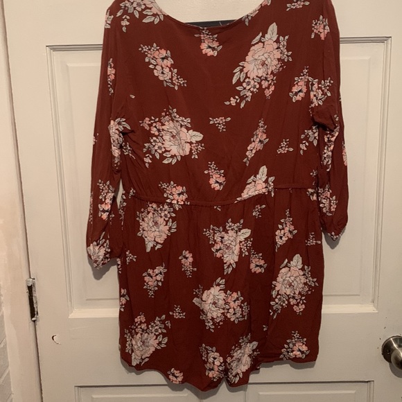 Cape Juby Red Floral Long Sleeve V-Neck Romper With Pockets - Picture 5 of 6